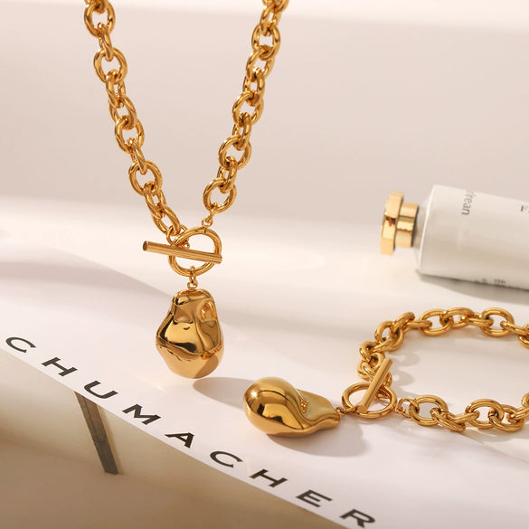 Wholesale Jewelry Retro Stainless Steel Geometric Asymmetrical Buckle Pendant Necklace Goldplated Vacuum Plating For Women