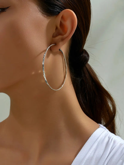 Wholesale Jewelry Retro Streetwear Solid Color Ferroalloy Hoop Earrings