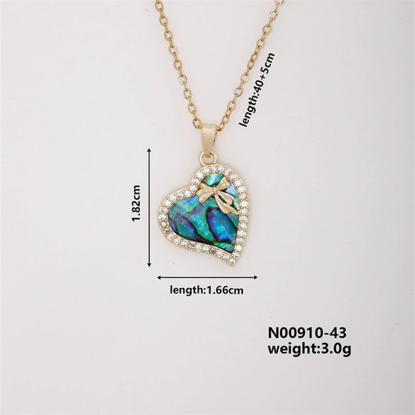 Wholesale Jewelry Retro Style Copper Inlaid Zircon Heart Pendant Ochain Necklace For Female