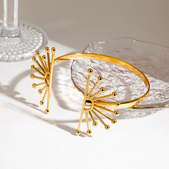 Wholesale Jewelry Retro Style Geometric Stainless Steel Flower Electroplated Bracelet Arm Ring