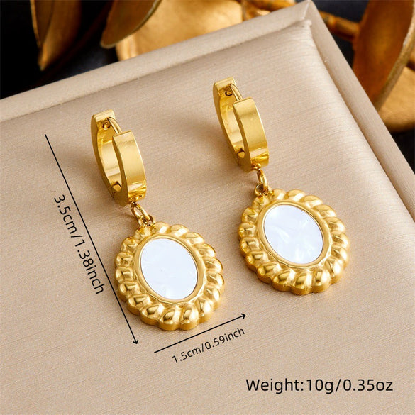 Wholesale Jewelry Retro Style Oval Geometric Stainless Steel Gold Plated Pendant Necklace And Stud Earrings Set For Women