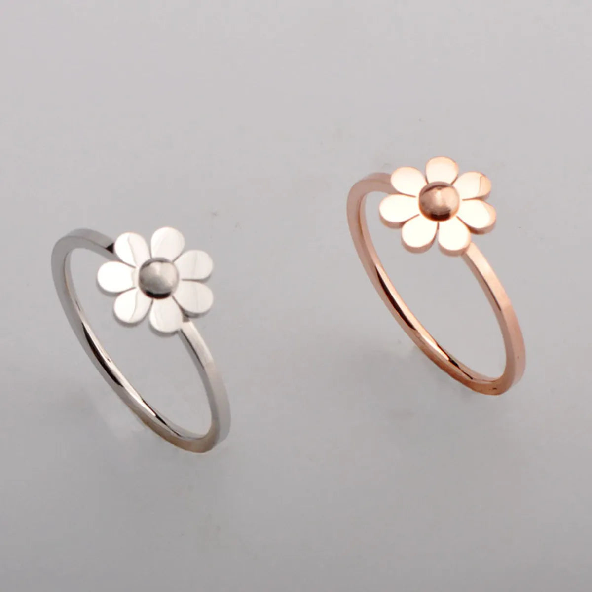 Wholesale Jewelry Romantic Modern Style Sweet Flower 304 Stainless Steel 18K Gold Plated Rings