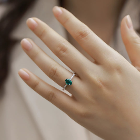 Wholesale Jewelry S925 Silver Ring Cultivating Emerald Geometric Style Electroplated For Women