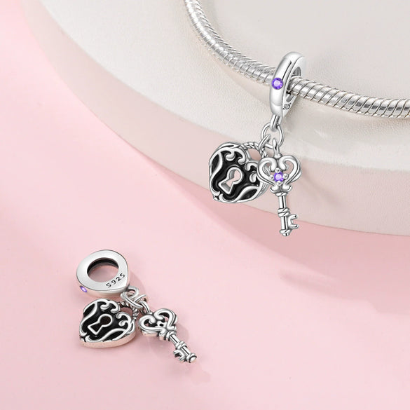 Wholesale Jewelry S925 Sterling Silver Heart Lock Key Pendant Beads Dripping Oil Design Bracelet Accessories