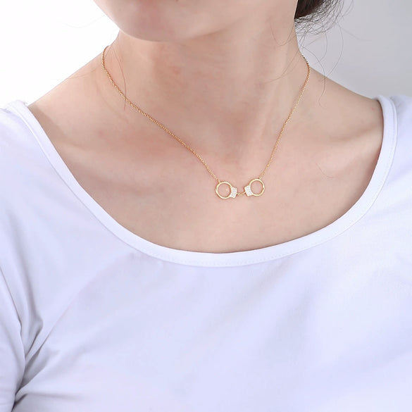 Wholesale Jewelry Silver 925 Sterling Diamond Geometric Handcuffs Pendant Necklace For Women