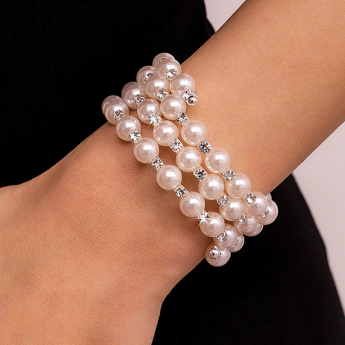 Simple Style Artificial Gemstones Artificial Pearl Layered Inlay Rhinestones Pearl Women'S Wristband