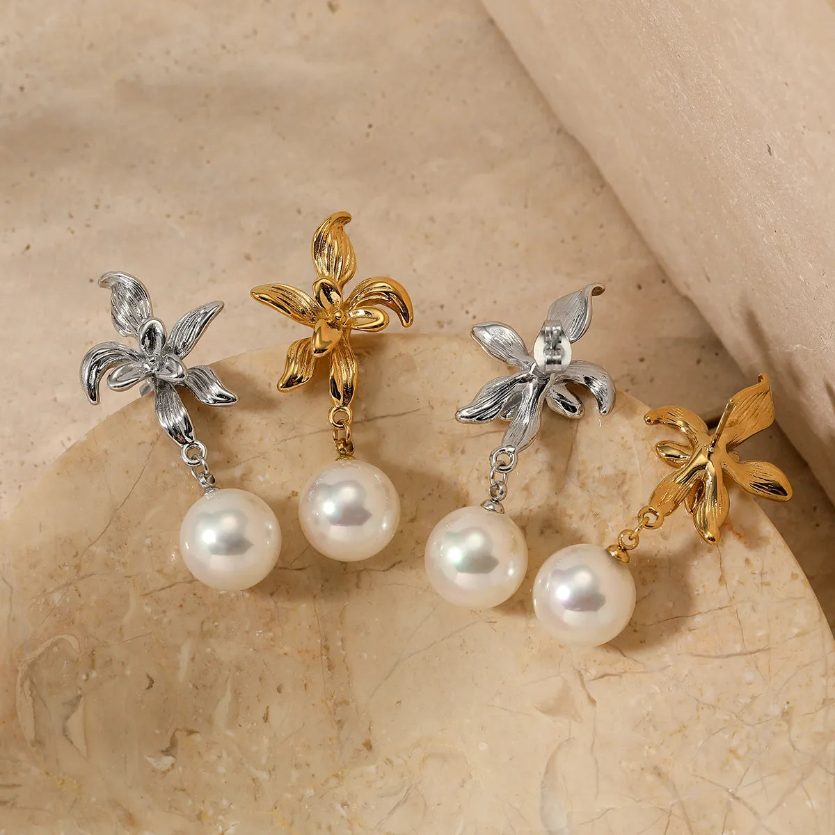 Wholesale Jewelry Simple Style Artistic Flower 304 Stainless Steel Pearl 16K Gold Plated White Gold Plated Gold Plated Inlay Jewelry Set