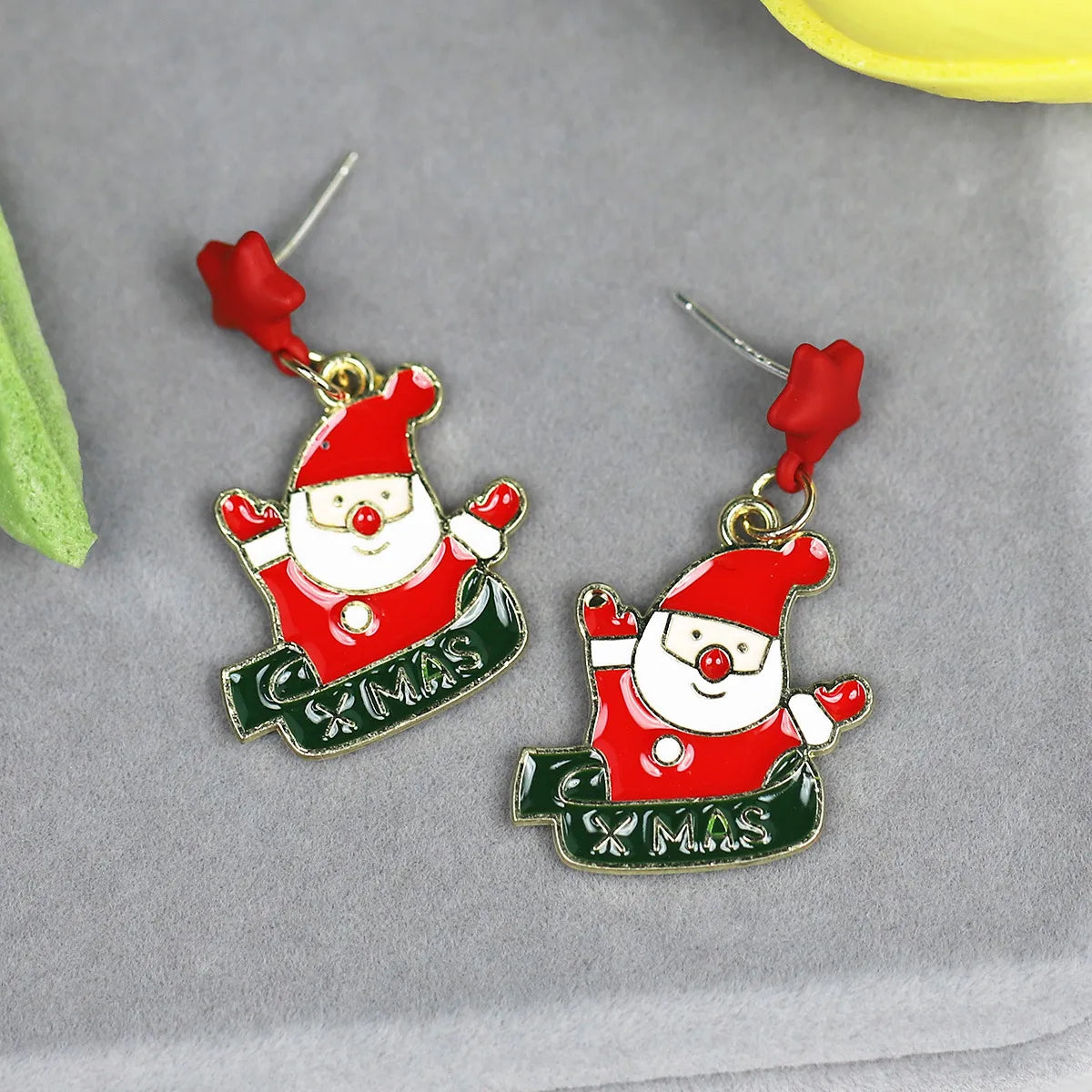 Wholesale Jewelry Simple Style Cartoon Character Alloy Enamel Drop Earrings