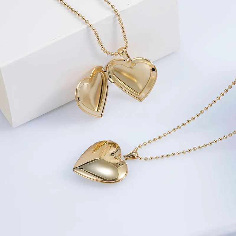 Wholesale Jewelry Simple Style Classic Style Commute Heart Shape 304 Stainless Steel 18K Gold Plated Pendant Necklace