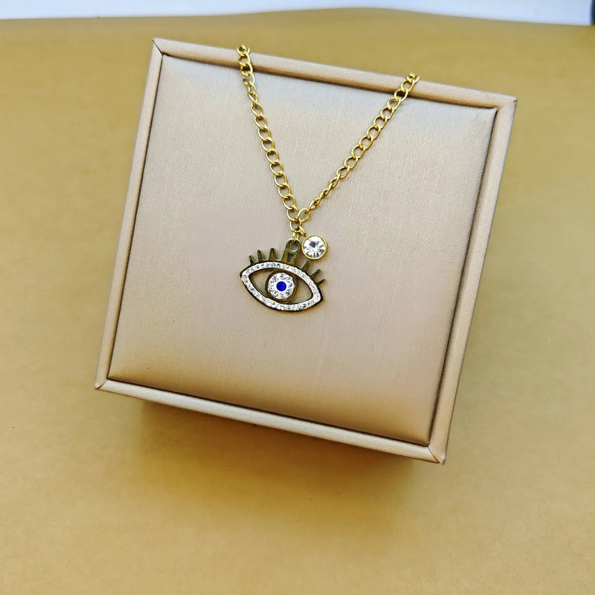 Wholesale Jewelry Simple Style Classic Style Eye Stainless Steel Rhinestones Inlay Pendant Necklace