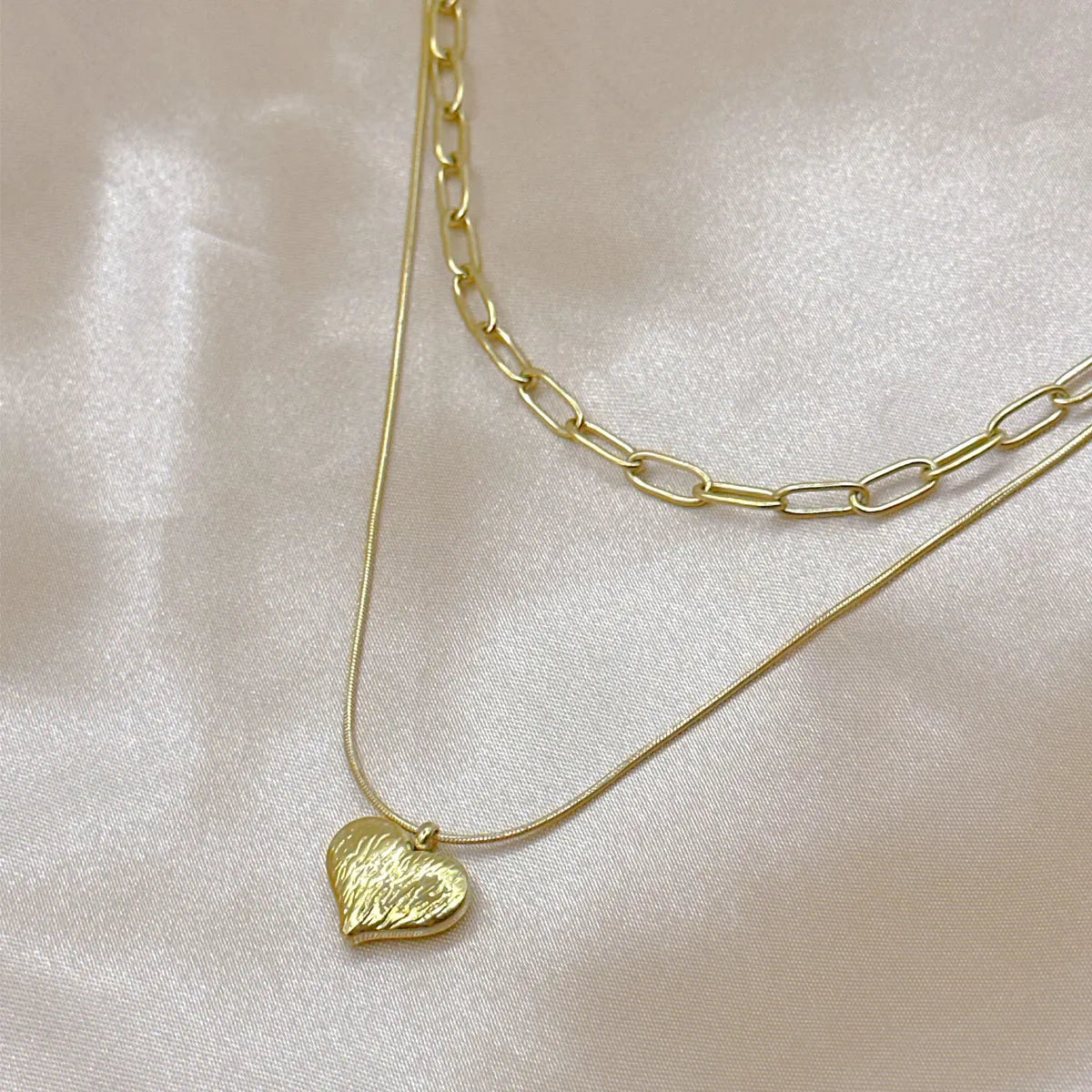 Wholesale Jewelry Simple Style Classic Style Heart Shape 304 Stainless Steel Layered Necklaces