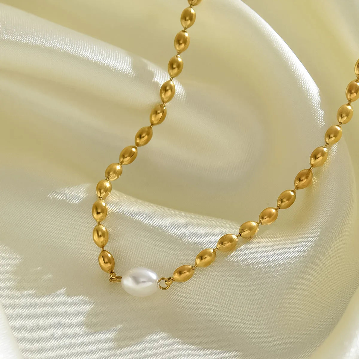 Wholesale Jewelry Simple Style Classic Style Oval 304 Stainless Steel Pearl 14K Gold Plated Necklace