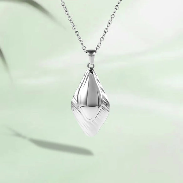 Wholesale Jewelry Simple Style Classic Style Solid Color 304 Stainless Steel 18K Gold Plated Plating Pendant Necklace