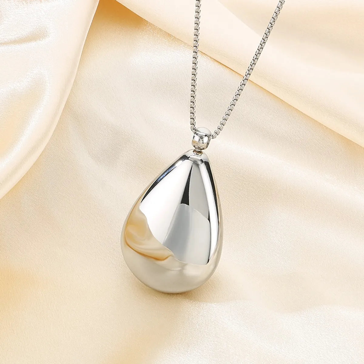 Wholesale Jewelry Simple Style Geometric 304 Stainless Steel 18K Gold Plated Pendant Necklace Sweater Chain