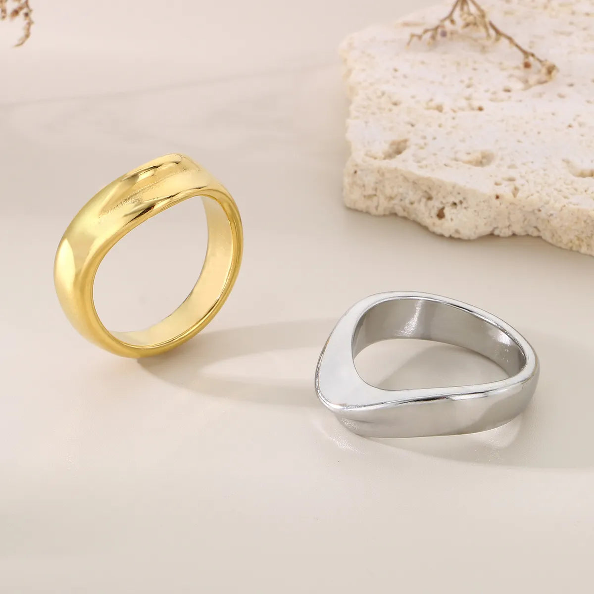 Wholesale Jewelry Simple Style Geometric 304 Stainless Steel 18K Gold Plated Rings