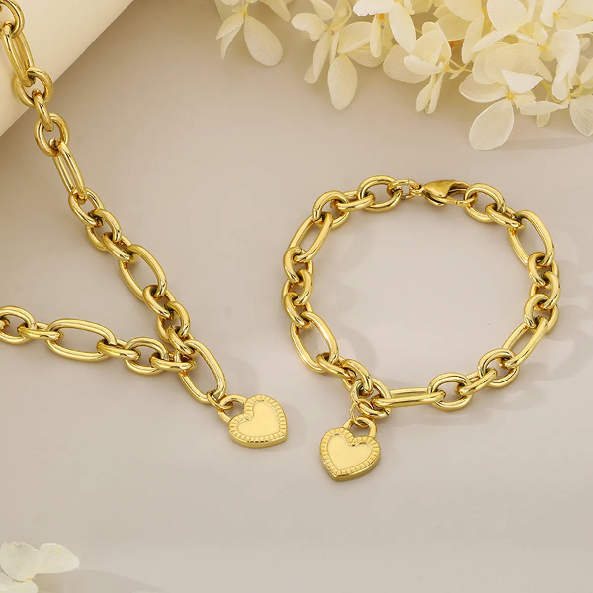 Wholesale Jewelry Simple Style Heart Shape 304 Stainless Steel 18K Gold Plated Bracelets Necklace