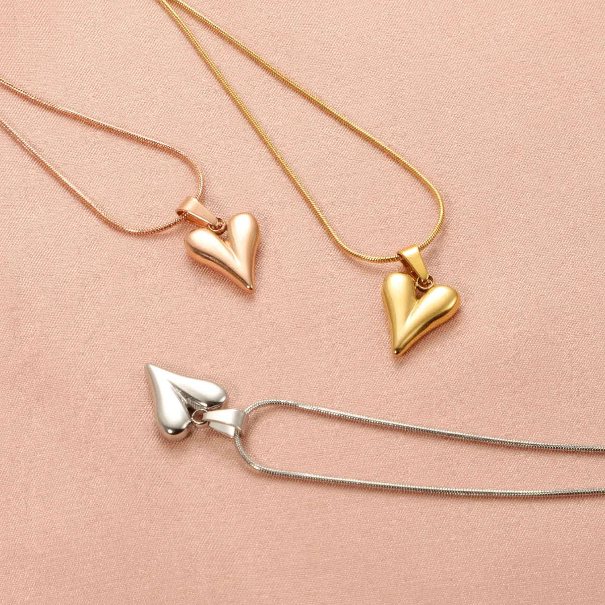 Wholesale Jewelry Simple Style Heart Shape 304 Stainless Steel Gold Plated Plating Pendant Necklace