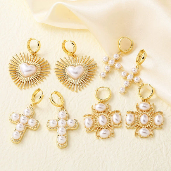 Wholesale Jewelry Simple Style Heart Shape Copper 18K Gold Plated Pearl Love Earrings For Women