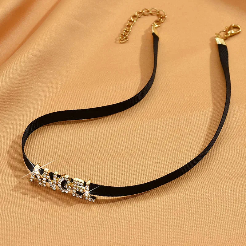 Wholesale Jewelry Simple Style Shiny Letter Alloy Cloth Rhinestones Inlay Choker