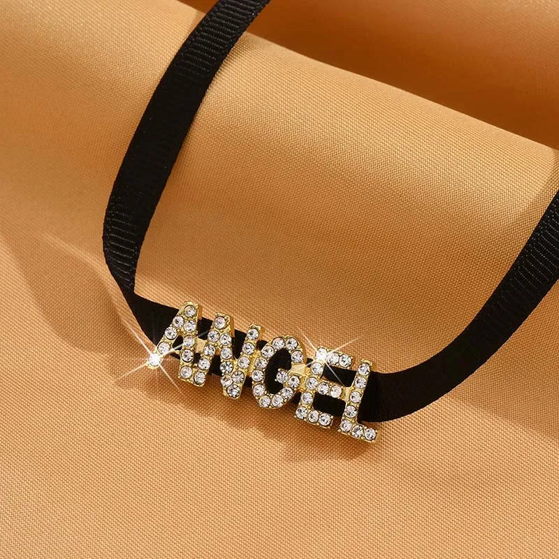 Wholesale Jewelry Simple Style Shiny Letter Alloy Cloth Rhinestones Inlay Choker