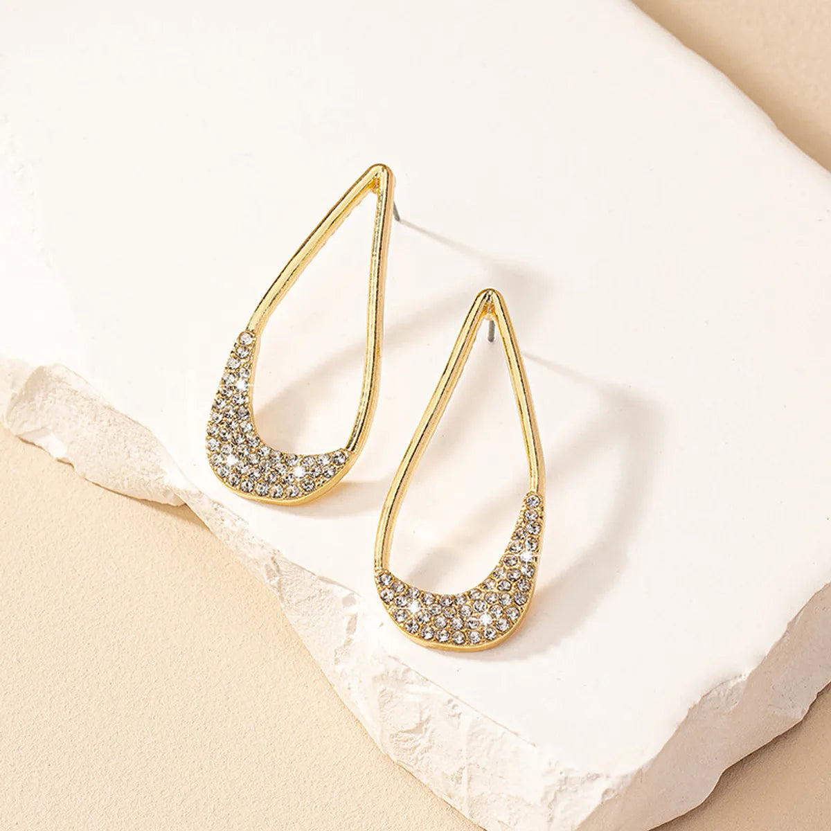 1 Pair Simple Style Solid Color Inlay Alloy Zircon Ear Studs