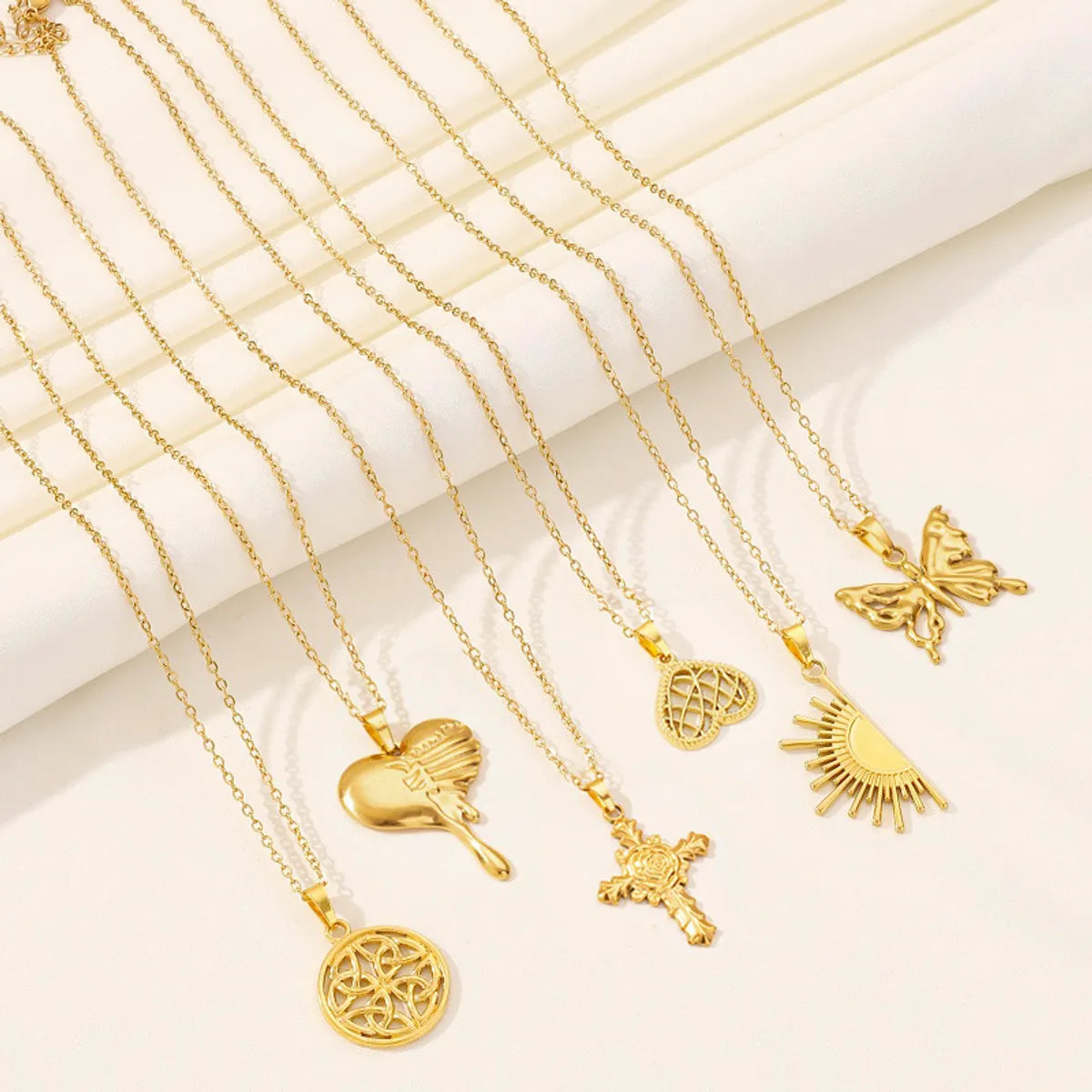 Wholesale Jewelry Simple Style Sun Heart Shape Butterfly 304 Stainless Steel Chain Pendant Necklace