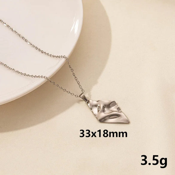 Wholesale Jewelry Simple Style Triangle Round Oval 304 Stainless Steel Chain Pendant Necklace