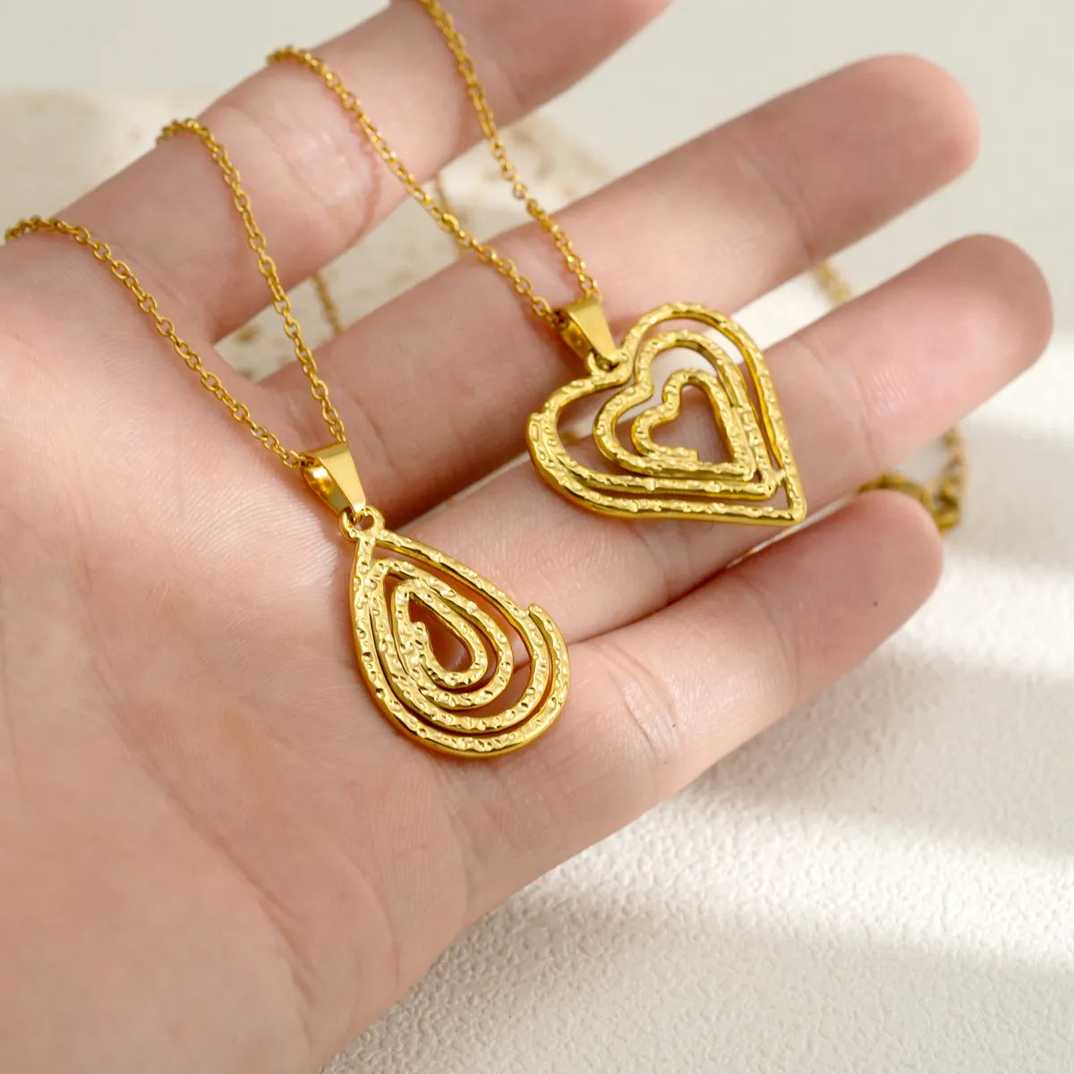 Wholesale Jewelry Simple Style Water Droplets Heart Shape 304 Stainless Steel 18K Gold Plated Pendant Necklace