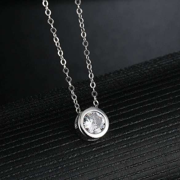 Wholesale Jewelry Small Fresh Style Round Zircon Environmental Protection Copper Necklace With Flower Pattern And Electroplating Treatment
