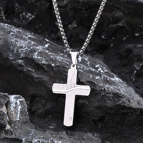 Wholesale Jewelry Stainless Steel Crack Cross Pendant Necklace For Men With Electroplating Fashion Style