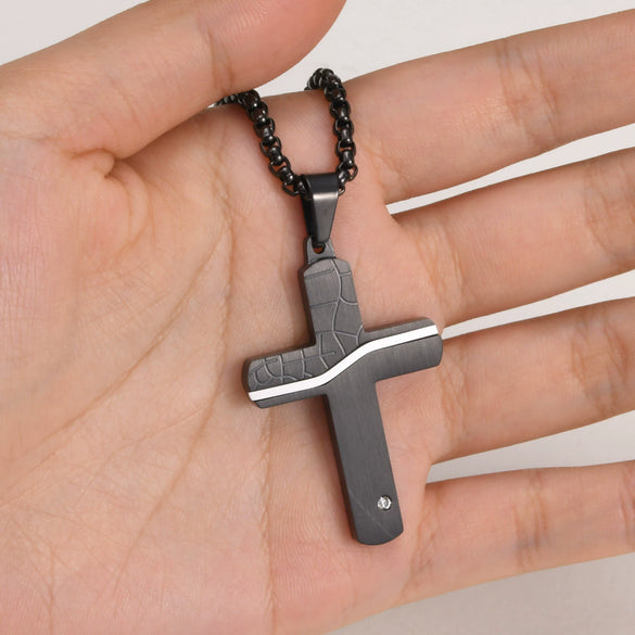 Wholesale Jewelry Stainless Steel Crack Cross Pendant Necklace For Men With Electroplating Fashion Style