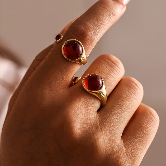 Wholesale Jewelry 316L Stainless Steel Garnet Geometric Pvd Real Gold Plated Light Luxury Women's Ring