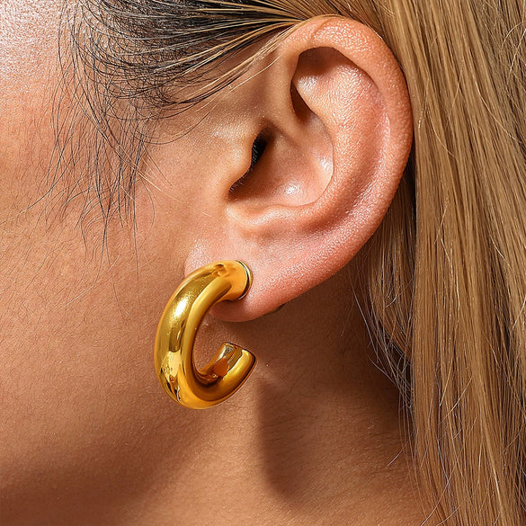 Wholesale Jewelry 316L Stainless Steel Geometric Cshaped Hollow Ball Earrings Electroplated 18K Real Gold Color Retaining For Women