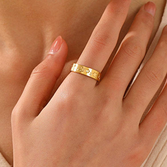 Wholesale Jewelry Stainless Steel Geometric Fivepointed Star Ring Electroplated For Women