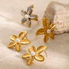 Wholesale Jewelry Stainless Steel Goldplated Flowershaped Inlaid Pearl Women's Geometric Natural Style Earrings