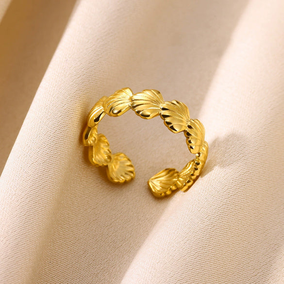 Wholesale Jewelry Stainless Steel 18K Gold Plated Starfish Ring For Ladies With Animal Zodiac Pattern