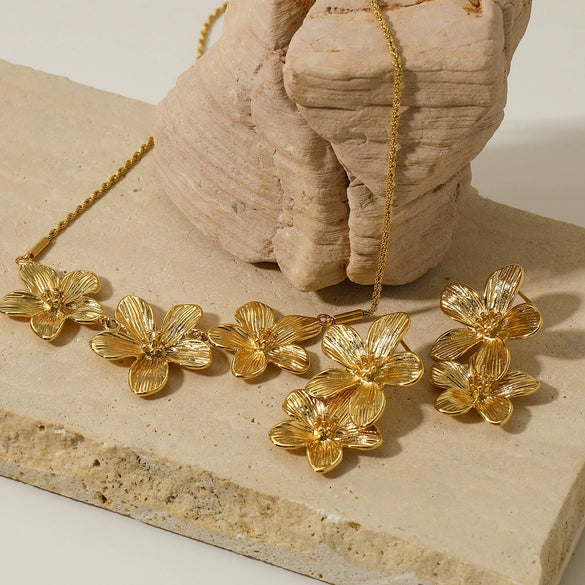 Wholesale Jewelry Stainless Steel Pleated Flower Electroplating Women
