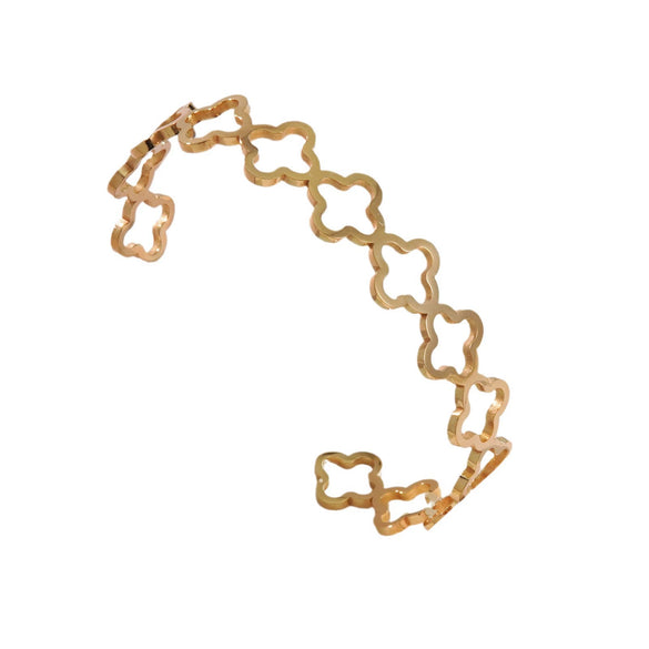 Wholesale Jewelry Suit With Hollow Four Leaf Clover Ring And Earrings In Fashion Style Made Of Stainless Steel With Flower Pattern And Electroplating Treatment