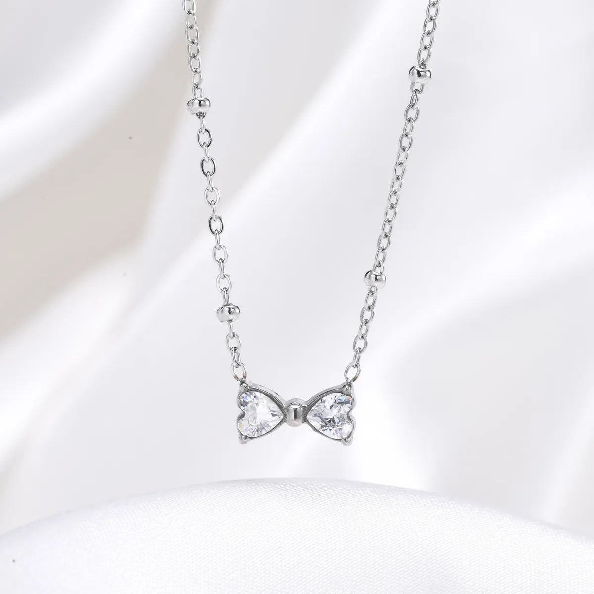 Wholesale Jewelry Sweet Classic Style Bow Knot 201 Stainless Steel Zircon 18K Gold Plated Inlay Pendant Necklace