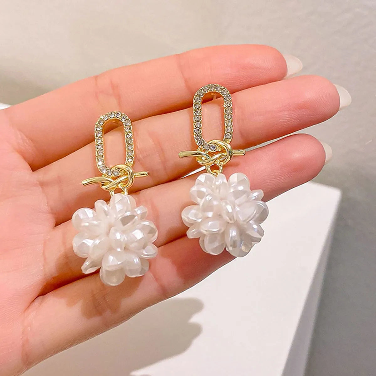 1 Pair Sweet Flower Imitation Pearl Alloy Drop Earrings