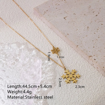 Wholesale Jewelry Sweet Simple Style Christmas Tree Snowflake 304 Stainless Steel 18K Gold Plated Plating Pendant Necklace