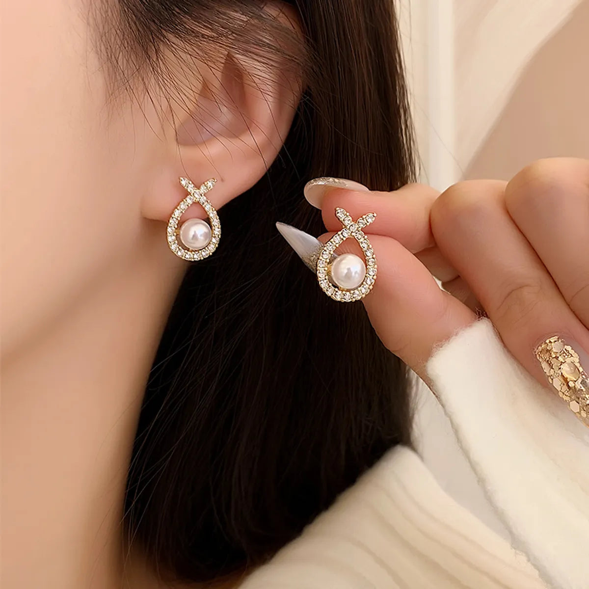 Wholesale Jewelry Sweet Solid Color Alloy Rhinestones Pearl Gold Plated Plating Inlay Ear Studs