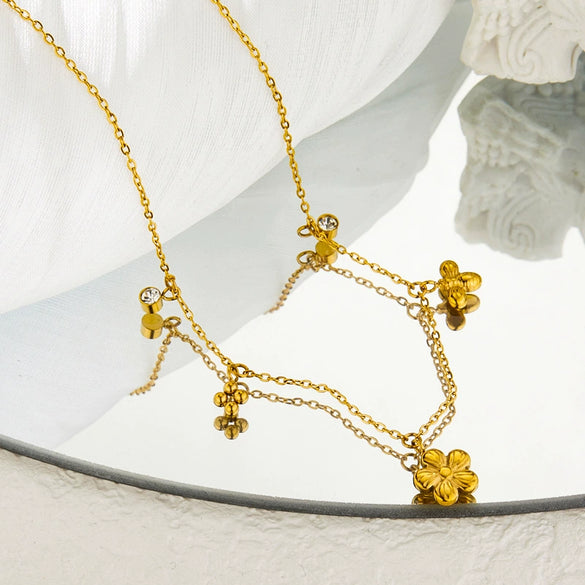 Wholesale Jewelry Titanium Steel Flower Insect Pattern Electroplated Necklace