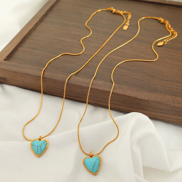 Wholesale Jewelry Turquoise 316L Stainless Steel Heartshaped Pendant Necklace Gem Inlaid