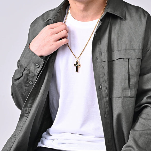 Wholesale Jewelry Unisex Cross Titanium Steel Alloy Pendant Necklace With Geometric Pattern And Electroplating Treatment