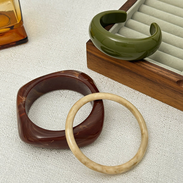 Wholesale Jewelry Vintage Geometric Resin Arc Glossy Open Handmade Bracelet