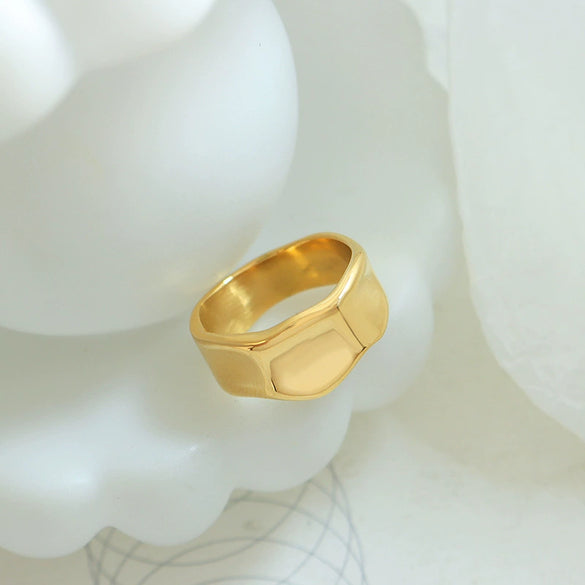 Wholesale Jewelry Women Light Luxury Retro Ring Titanium Steel Geometric Design Electroplated