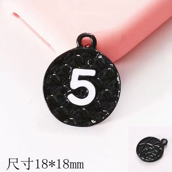 Wholesale Jewelry Zinc Alloy Love Bow Pendant Accessories With Hirback Pattern And Dripping Oil Design For Women