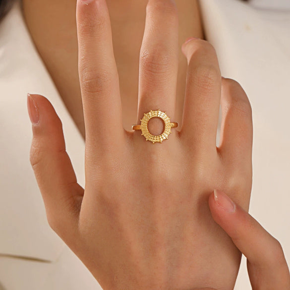 Wholesale Ladies Cool Wind Opening Adjustable Colorfast Stainless Steel Sunflower Ring With Geometric Pattern And Electroplating