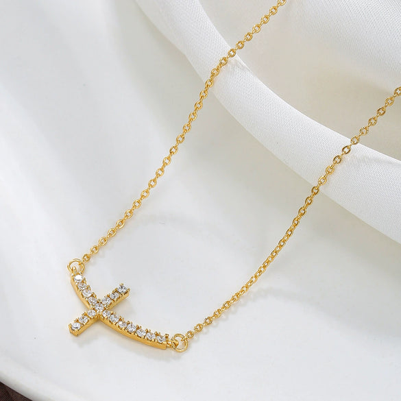 Wholesale Ladies Copper Inlaid Zircon Geometric Handmade Cross O Chain Necklace